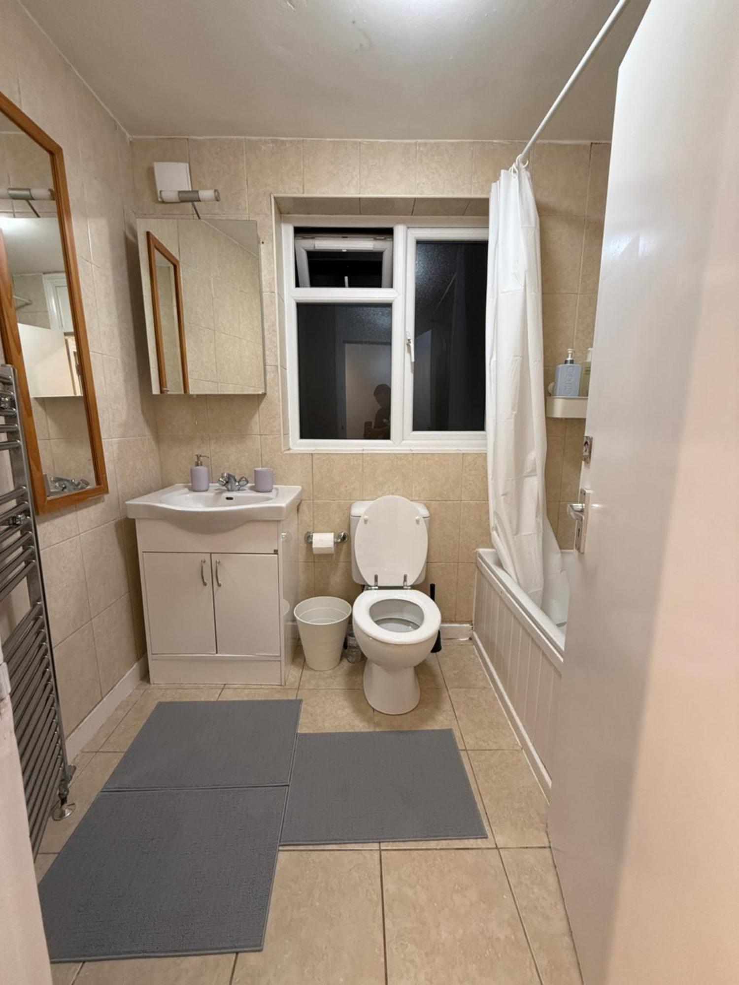 Compact And Friendly Price Séjour chez l'habitant *
